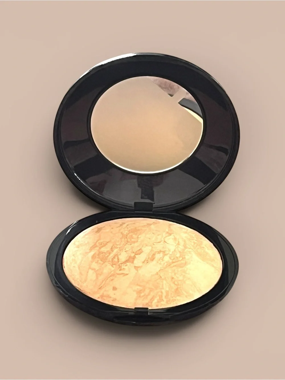 LAURA GELLER Baked Balance-n-Brighten Color Correcting Foundation Gold Med .7 Oz